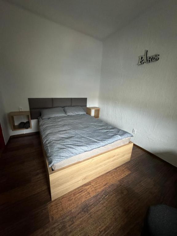 Hotelowe Pokoje Paris -Rynek Centrum- City One Kielce Exteriör bild