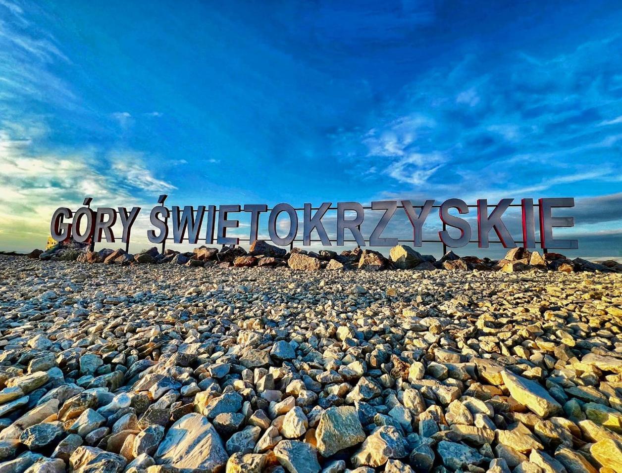 Hotelowe Pokoje Paris -Rynek Centrum- City One Kielce Exteriör bild